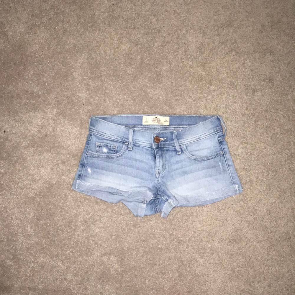 Hollister Short Short Low Rise Size 3